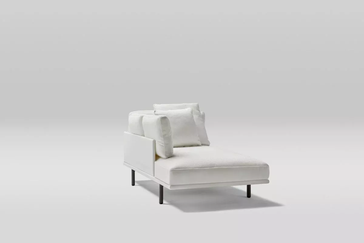 Point Long Island Right-Arm Outdoor Chaise